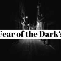 How to cure his phobia of the dark and the dark?